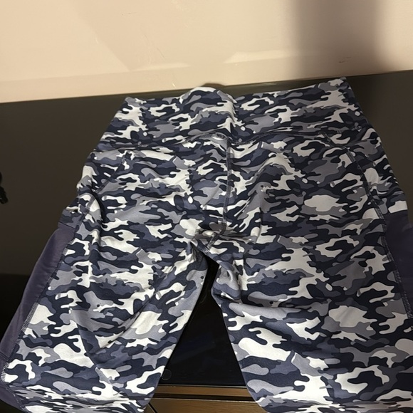 Fabletics PowerHold Camouflage Leggings - Picture 9 of 11